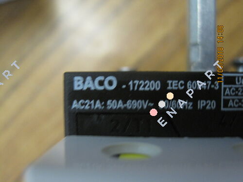 P/N: 41384, Type: BACO 172200 bloque de interruptores de tres polos