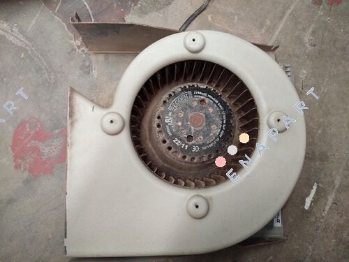 1054852 Ventilador