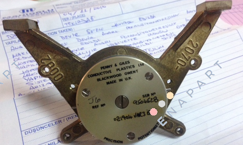 111RC001805-P   Potenciómetro